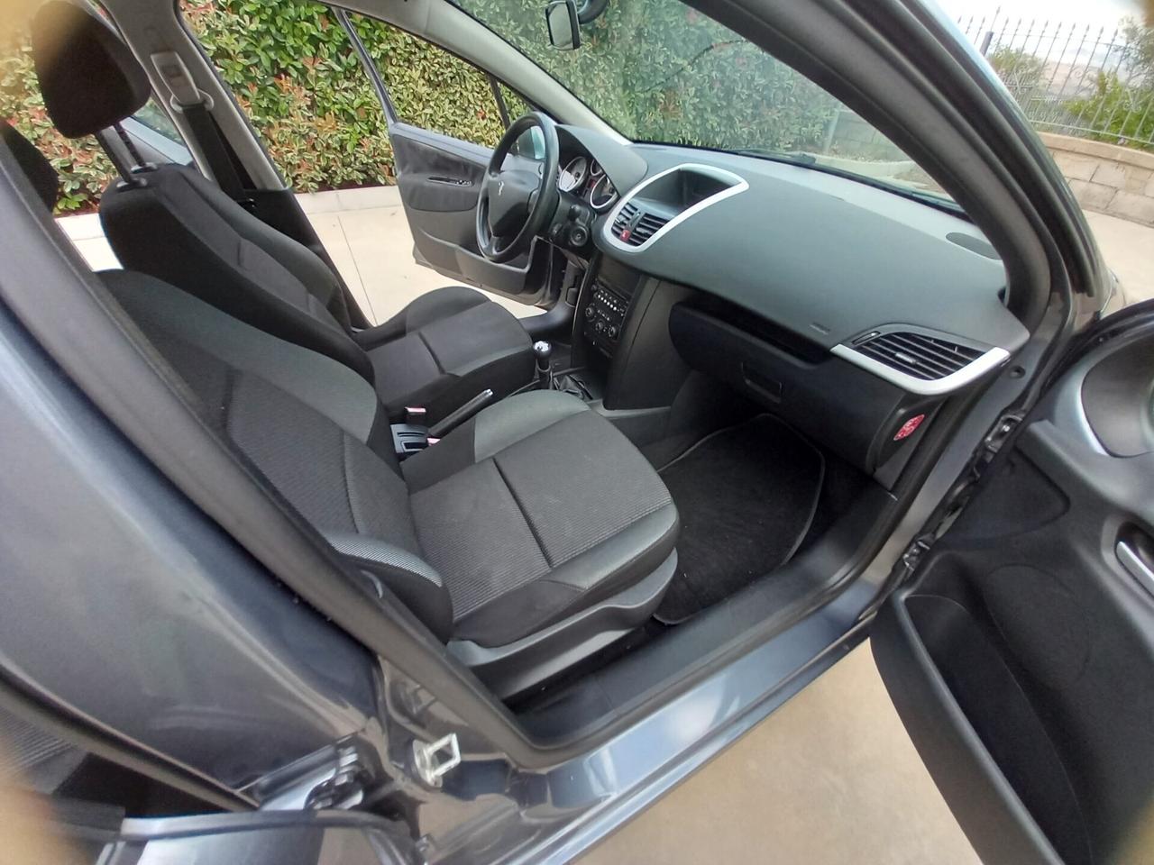 Peugeot 207 1.4 HDi 70CV 5p. Energie Sport