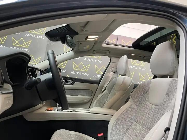 Volvo XC60 T6 Recharge Plug-in Hybrid AWD automatico Plus Bright