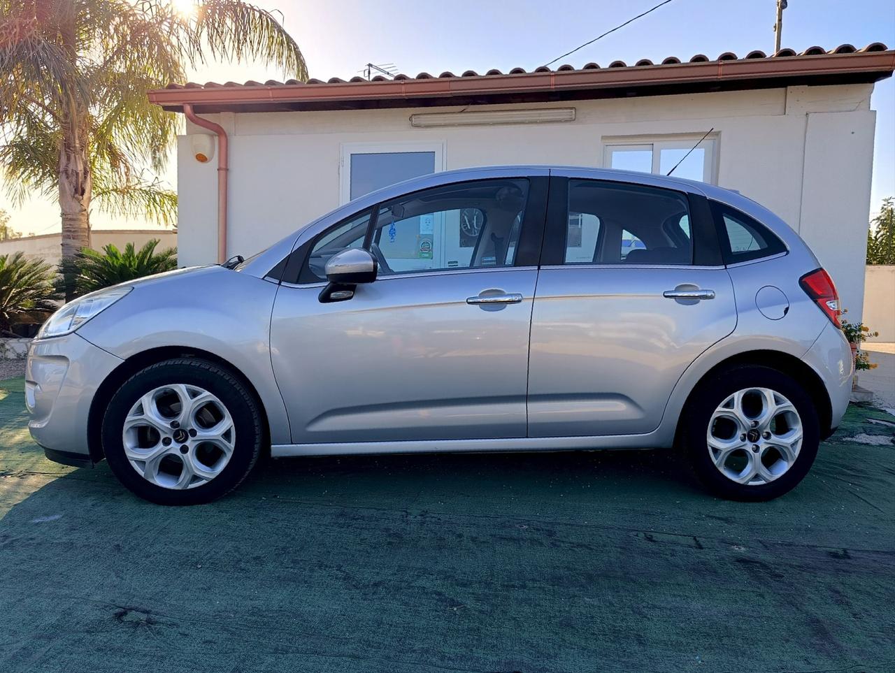 Citroen C3 1.2 VTi 82 Exclusive - 2013