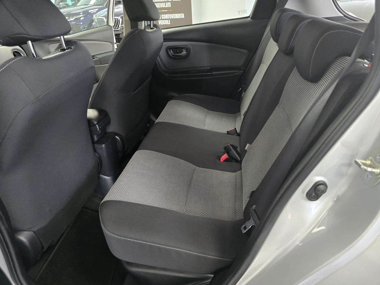 Toyota Yaris 1.5 Hybrid 75cv 2016 km 120000