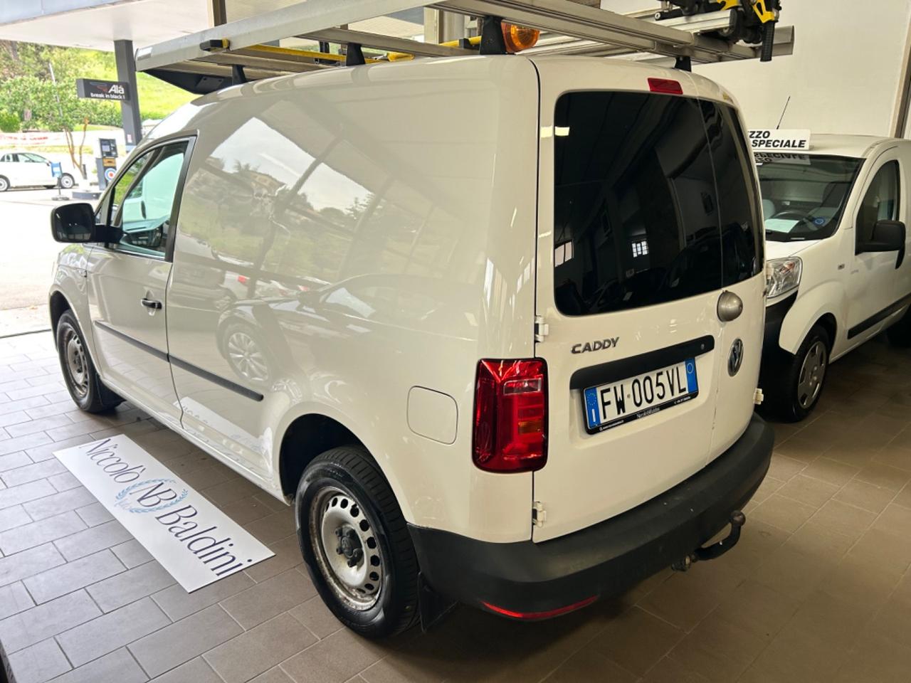 Volkswagen Caddy 2.0 TDI 122 CV 4Motion GANCIO TRAINO SCAFFALATURE