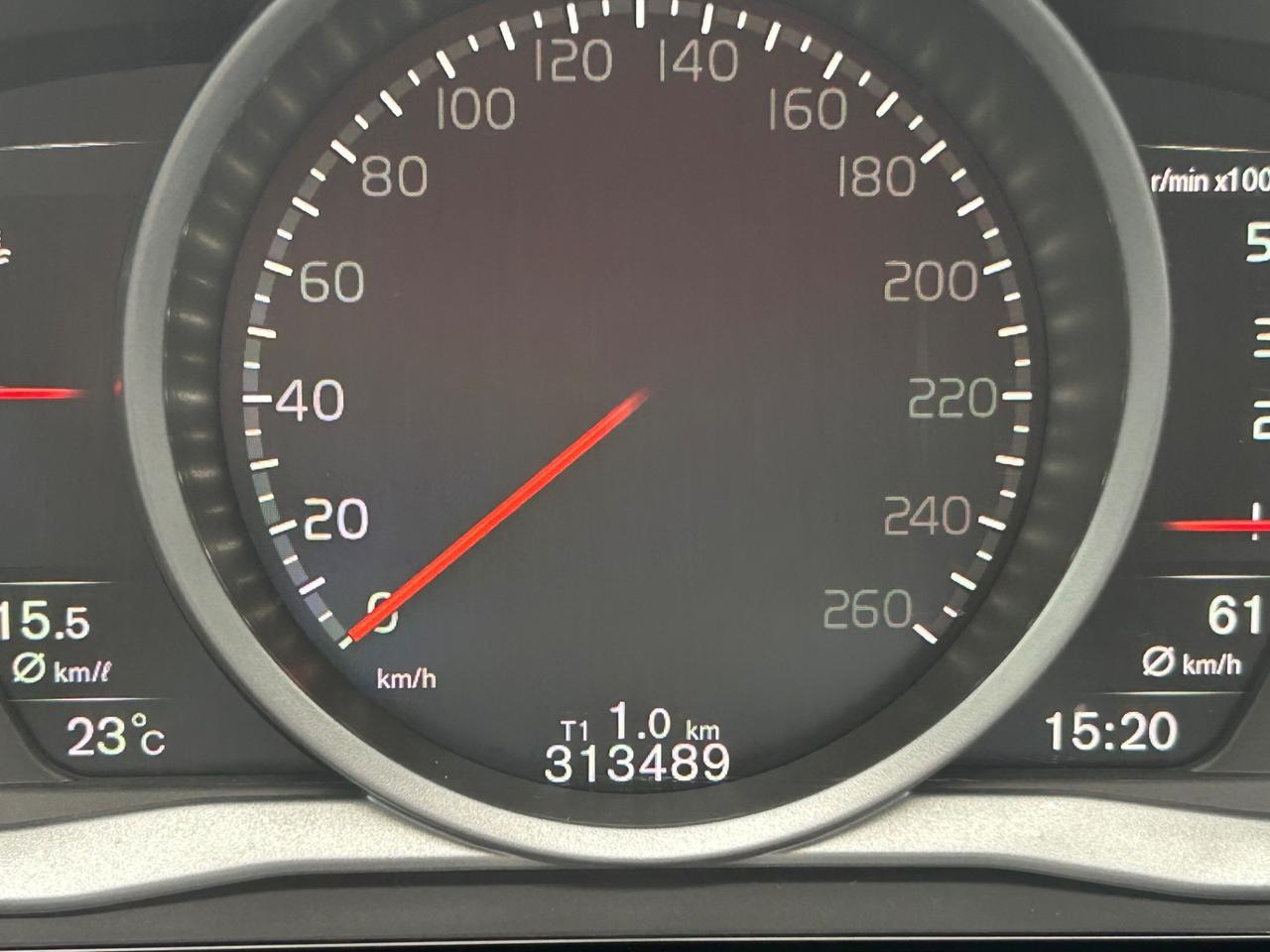 Volvo V60 D2 Geartronic Summum