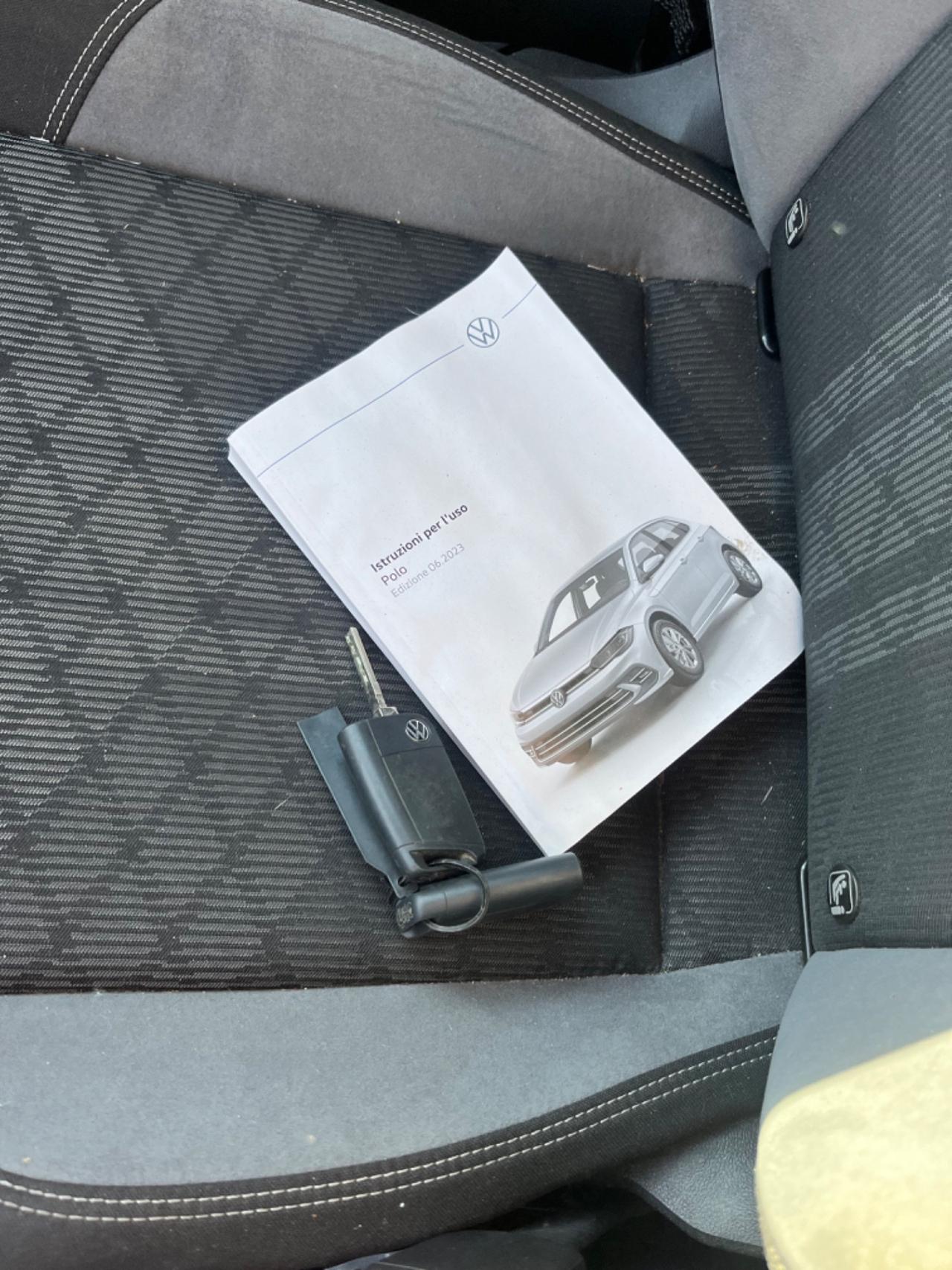 Volkswagen Polo 1.0 TSI R-Line 2023 sinistrata