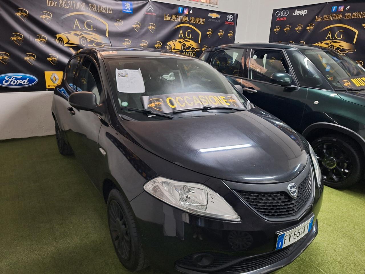 Lancia Ypsilon 1.2 69 CV 5 porte S&S Platinum