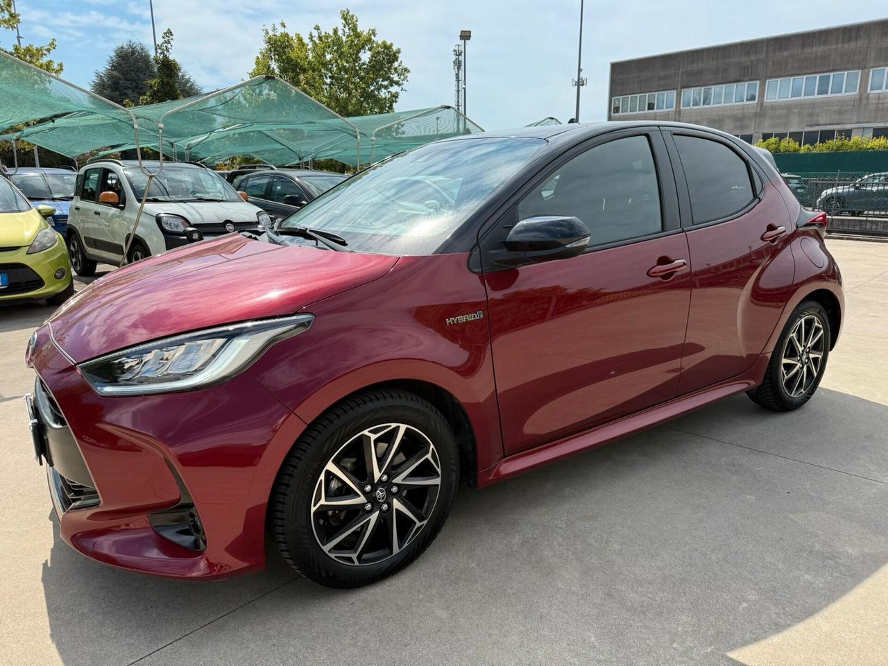 Toyota Yaris 1.5h Lounge PREZZO REALE