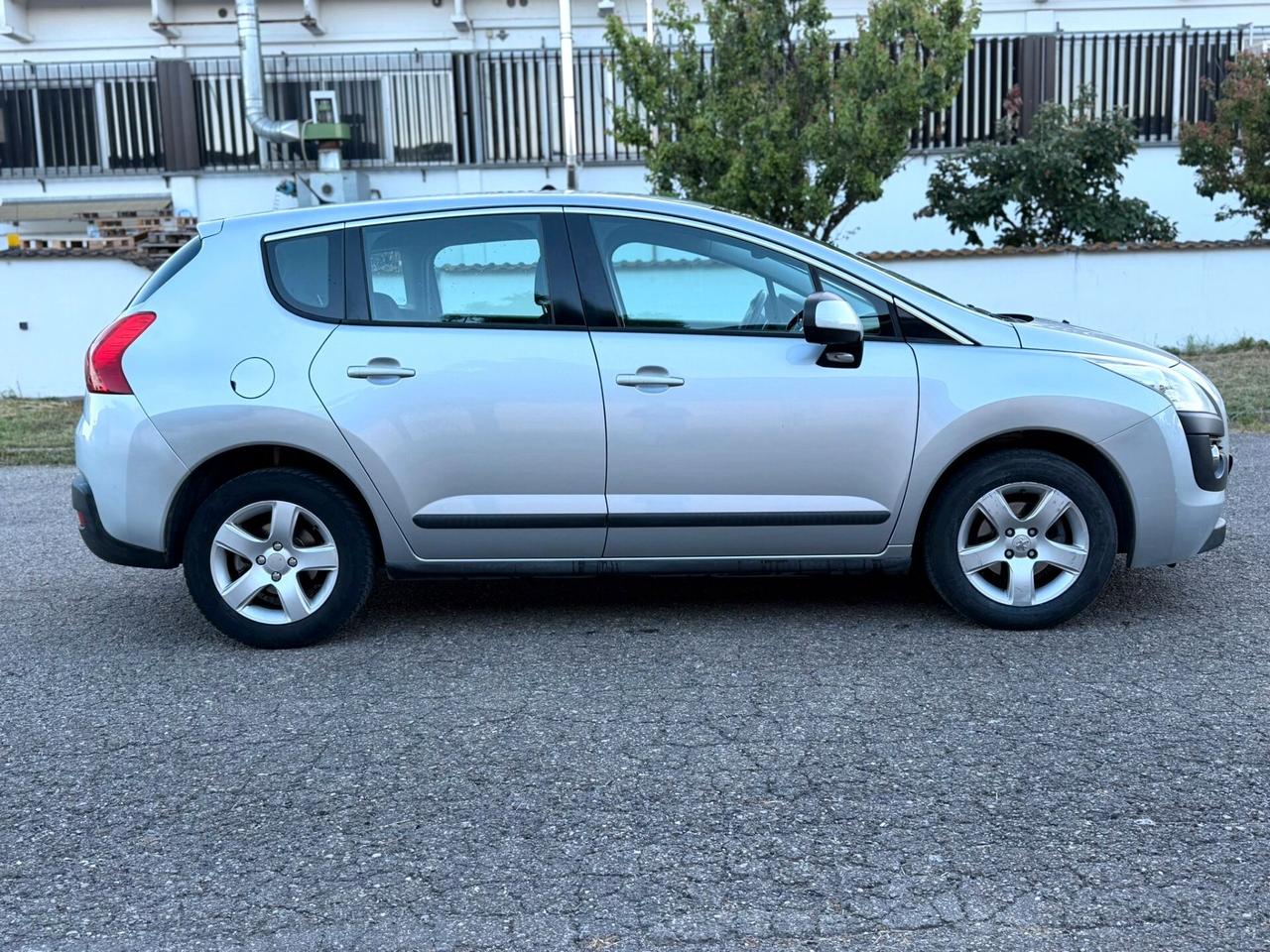 Peugeot 3008 1.6 HDi 112CV Automatico