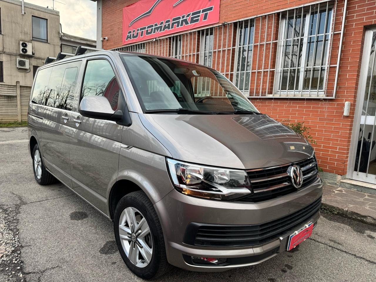 Volkswagen Caravelle 2.0 TDI 150CV DSG Comfortline