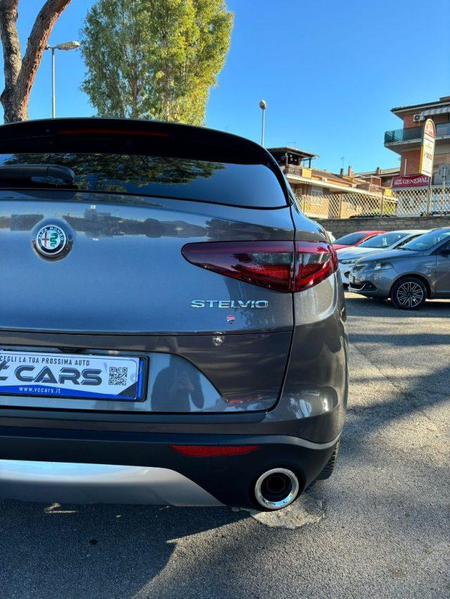 ALFA ROMEO Stelvio 2.0 Turbo 280 CV AT8 Q4 Veloce