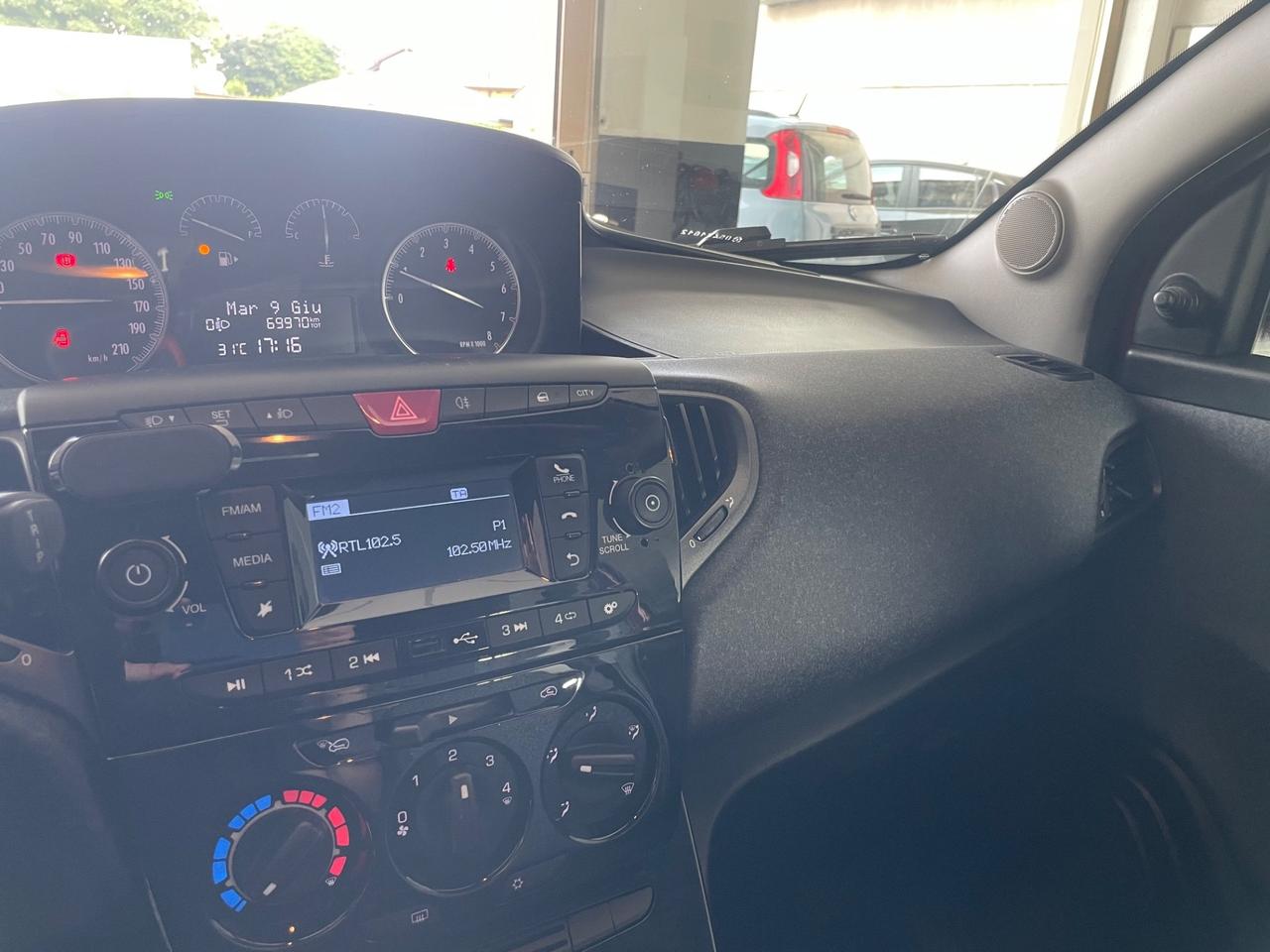 Lancia Ypsilon 1.2 69 CV 5 porte Elefantino - Nessun vincolo -