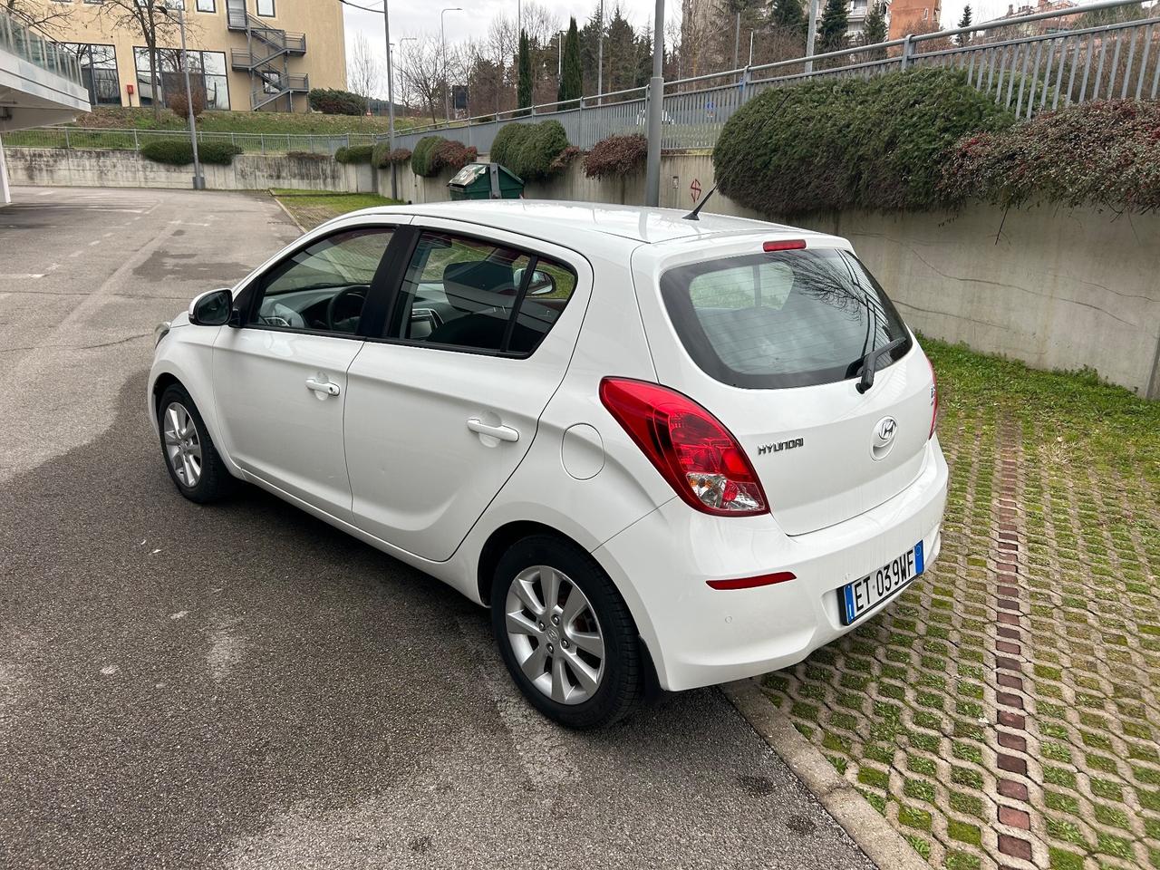 Hyundai i20 1.2 5p. BlueDrive GPL Sound Edition