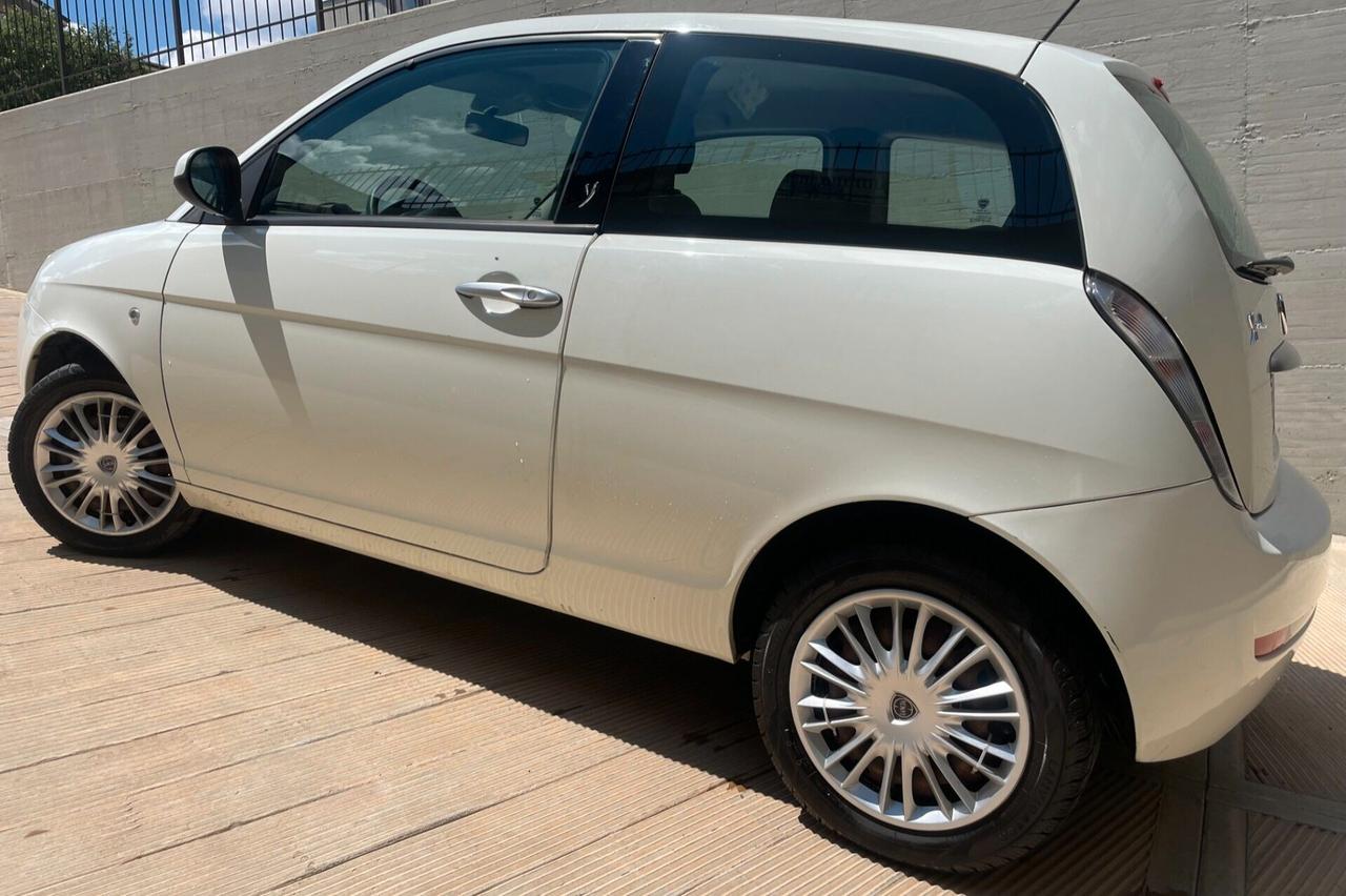 Lancia Ypsilon 91000