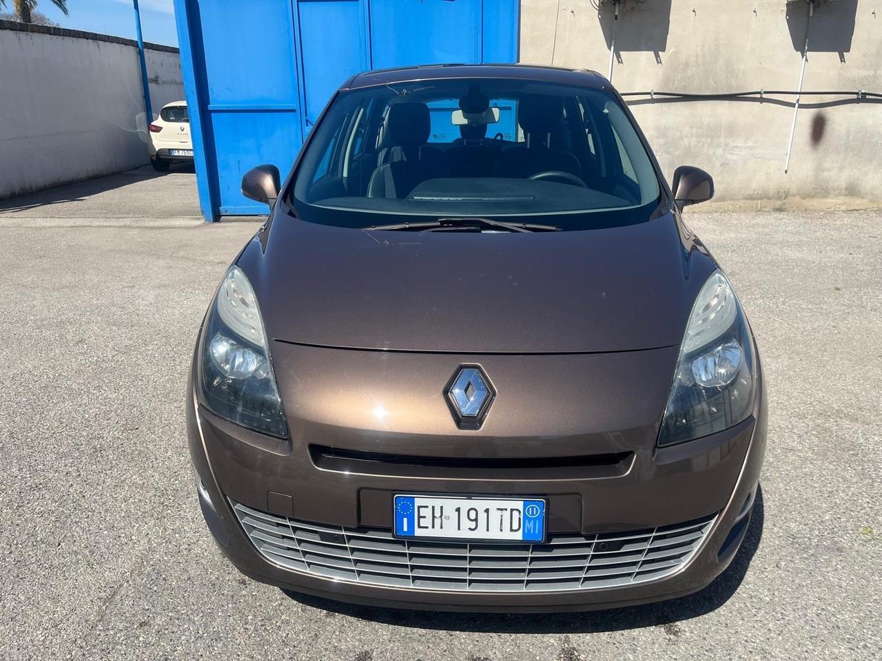 Renault scenic xmode-7 posti -1.5 dci-2011