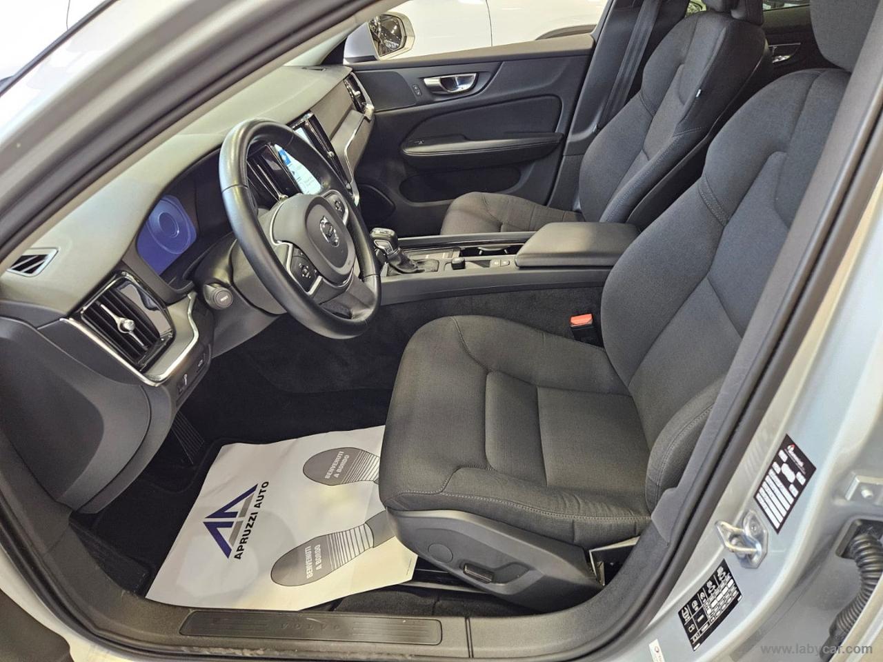 VOLVO V60 D3 AWD Geartronic Momentum
