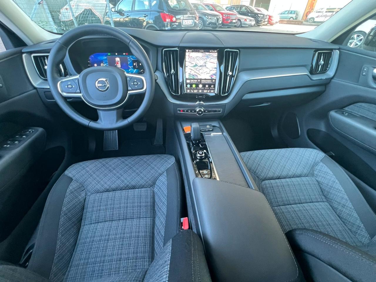 Volvo XC 60 XC60 B4 automatico Core