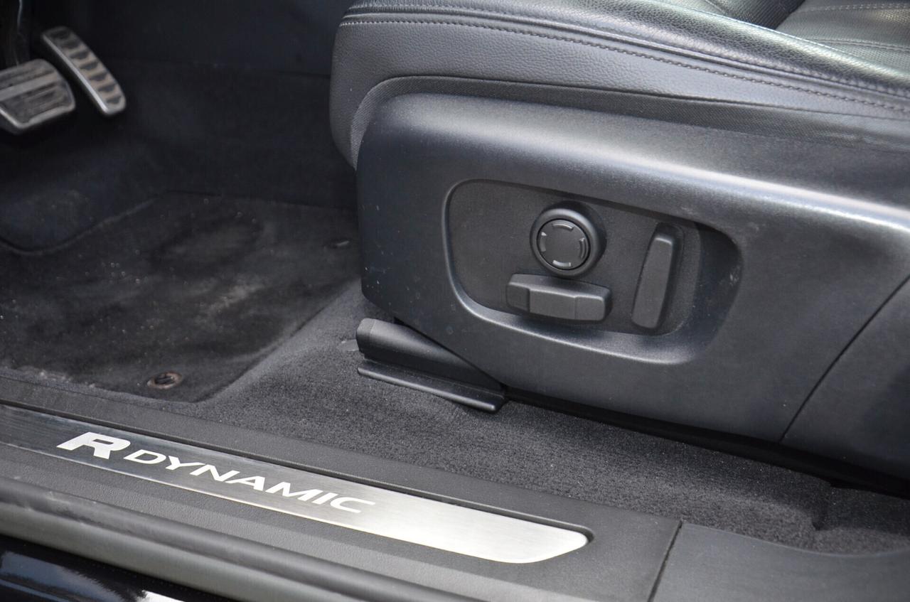 Land Rover Range Evoque 2.0D I4 163 CV AWD Auto R-Dynamic SE