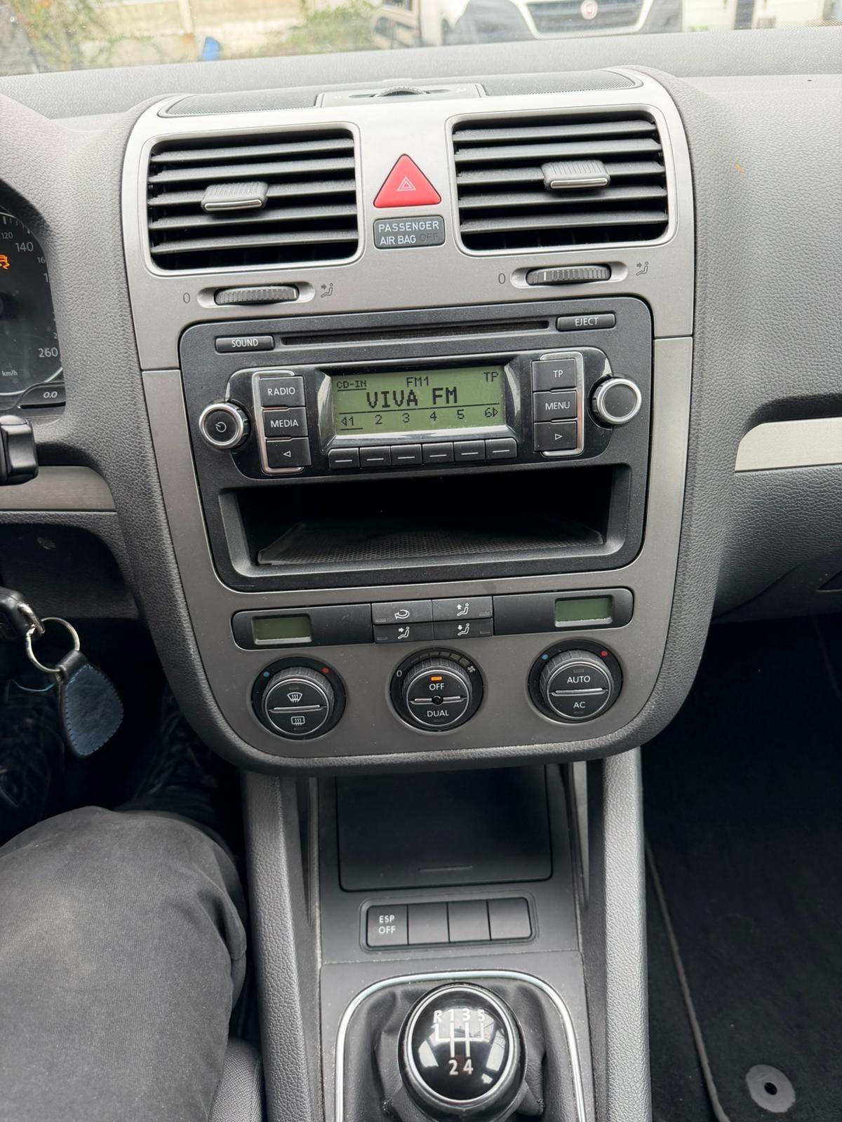 Volkswagen Golf 1.6 5p. Comfortline