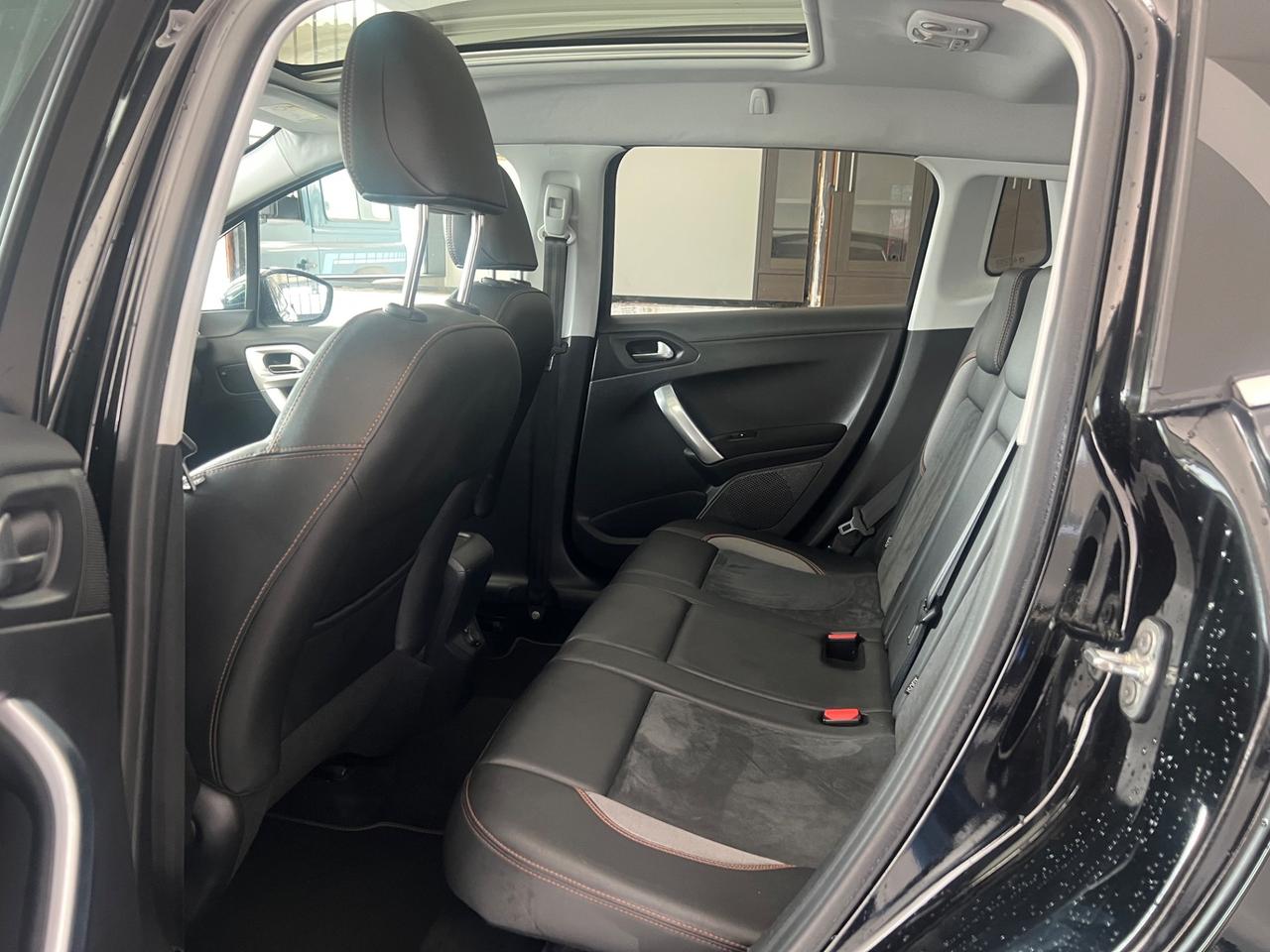 Peugeot 2008 BlueHDi 120 S&S Allure