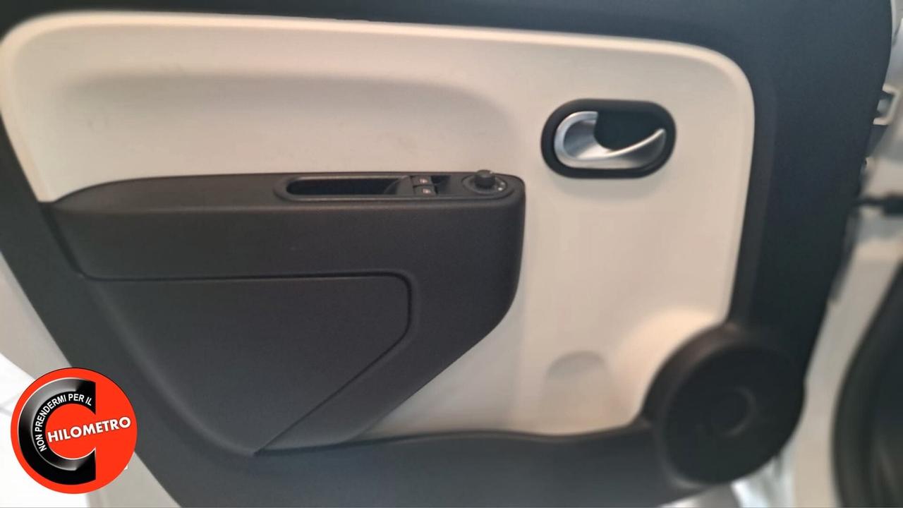 Renault Twingo SCe Stop&Start La Parisienne