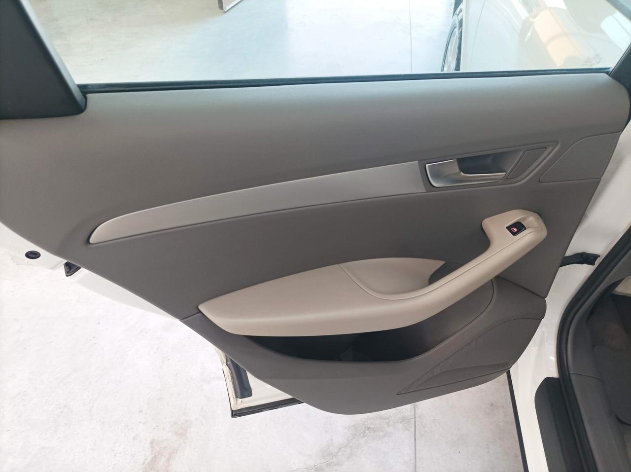 Audi Q5 2.0 TDI 143 CV quattro 06/2011