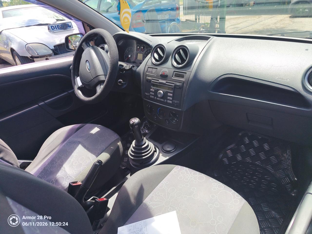 Ford Fiesta 1.2 16V 3p. Ghia