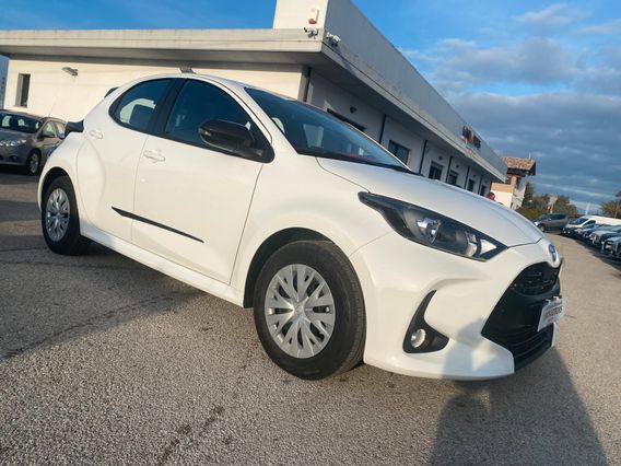 Toyota Yaris 1.0 5 porte Active
