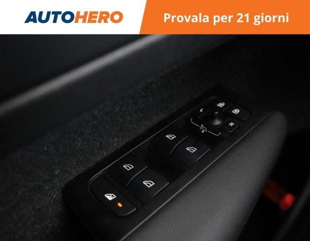 VOLVO XC40 T2 Geartronic Momentum Core