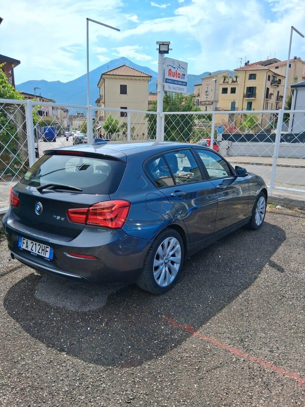 Bmw 116 116d 5p. Urban