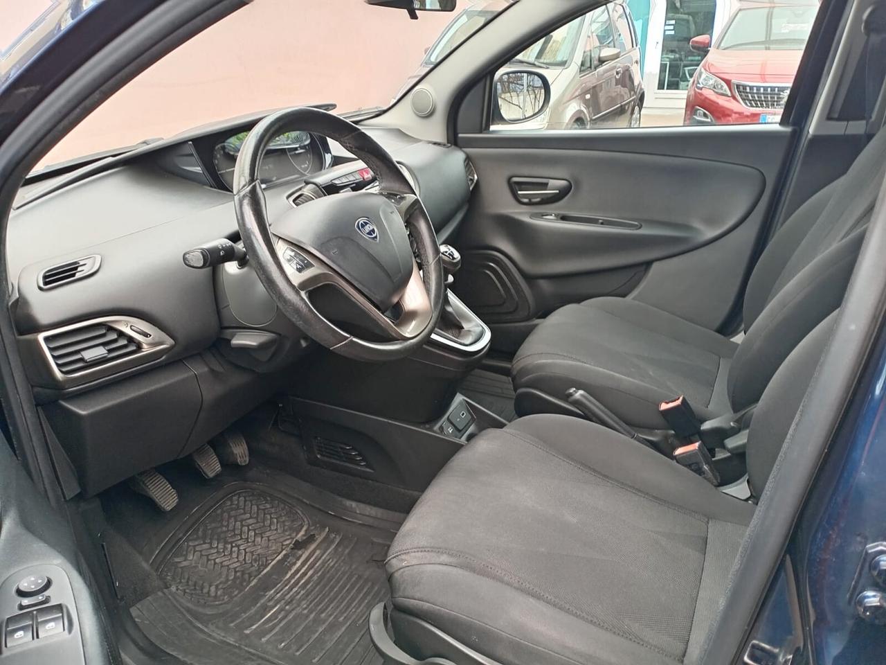 Lancia Ypsilon 1.2 69 CV 5 porte GPL Ecochic Gold