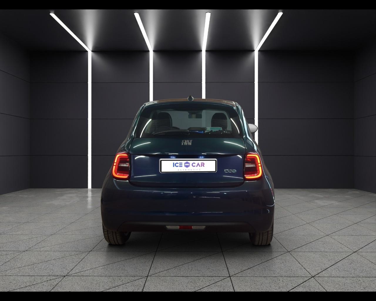 FIAT 500e - 500e Berlina 42 kWh Icon +