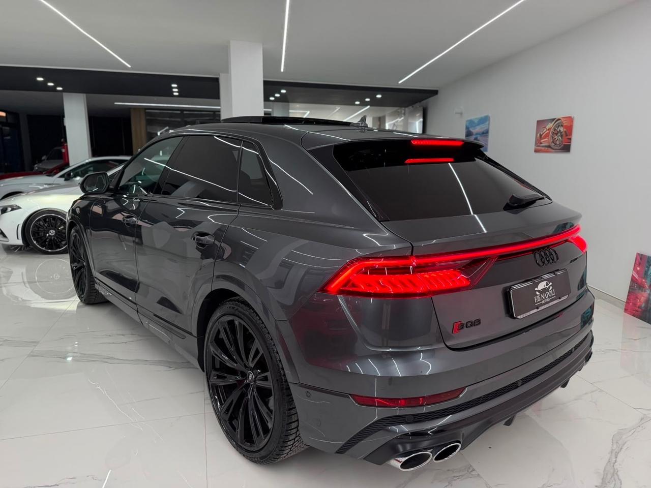 Audi Q8 SQ8 TFSI quattro tiptronic
