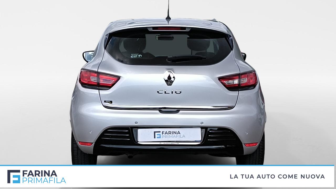 RENAULT Clio IV 2017 - Clio 0.9 tce Moschino Life 75cv