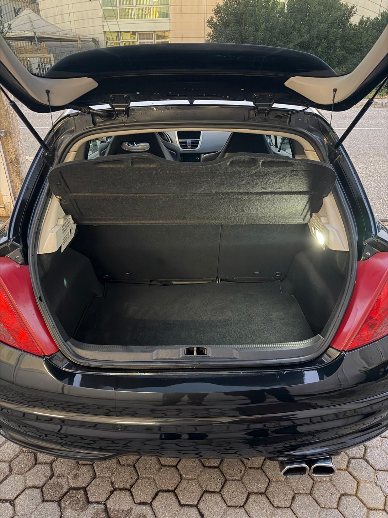 Peugeot 207 1.6 THP 175CV 3p GTi