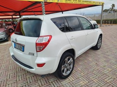Toyota RAV 4 RAV4 Crossover 2.2 D-Cat 177 CV Executive