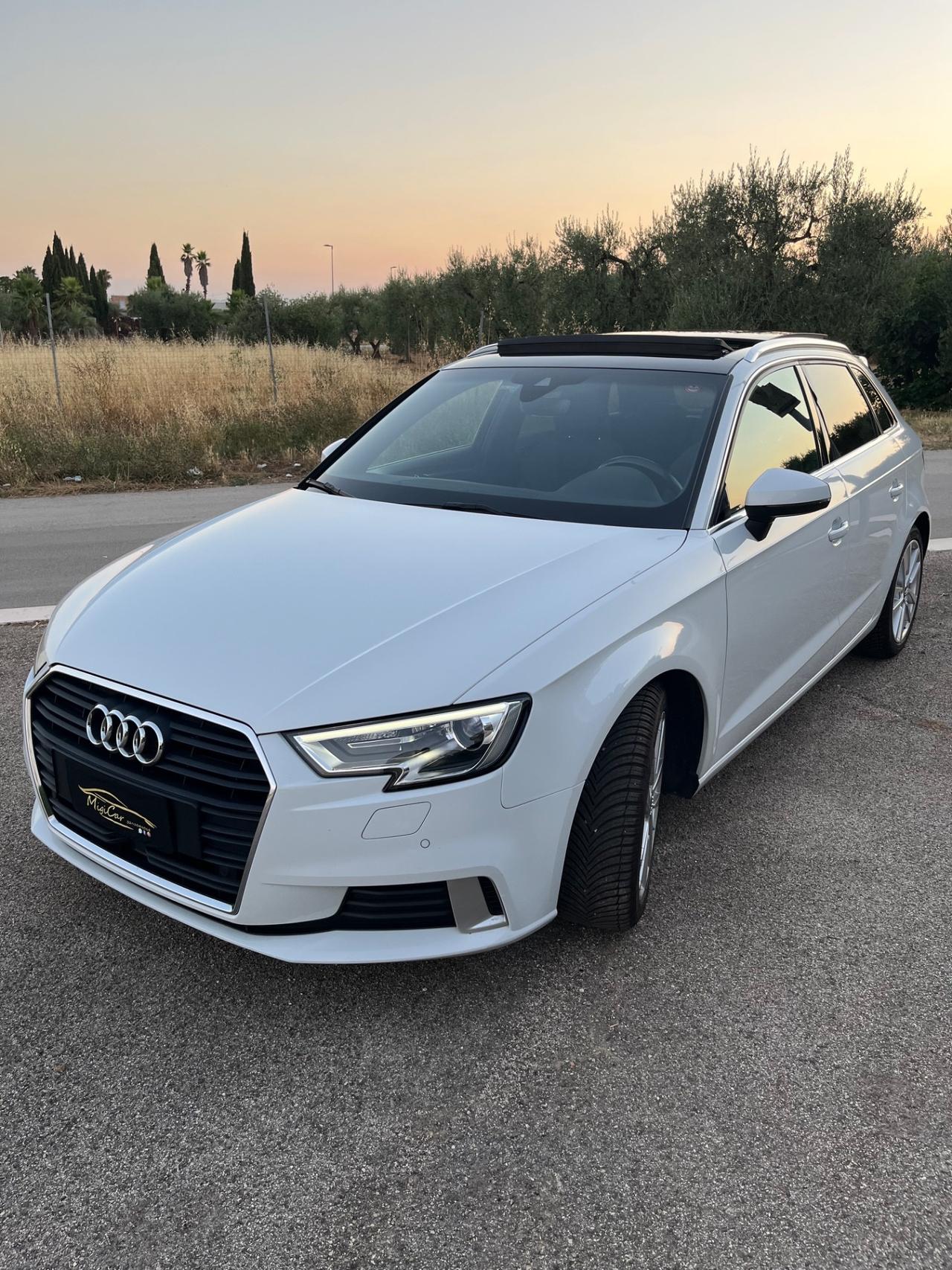 Audi A3 1.6 TDI 116 CV S tronic Design FULL TETTO PANORAMICO