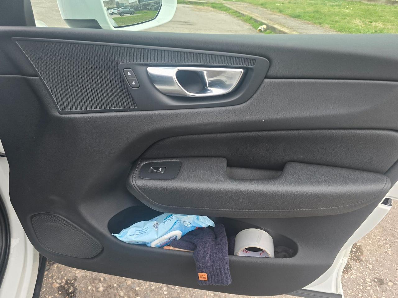 Volvo XC 60 XC60 B4 (d) AWD Geartronic Momentum