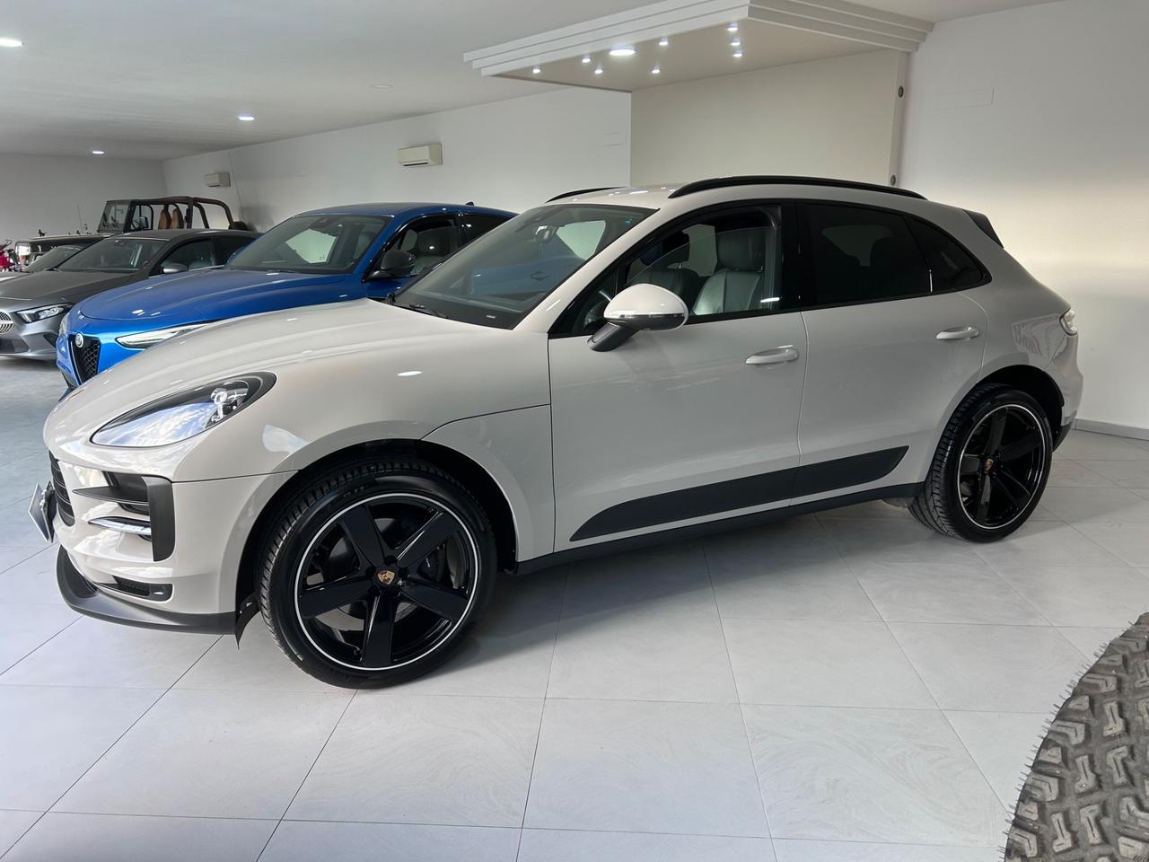 Porsche Macan 2.0 allestimento Full