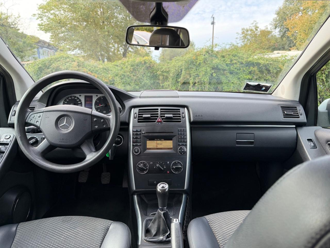 Mercedes-benz B 180 NGT BlueEFFICIENCY 2010