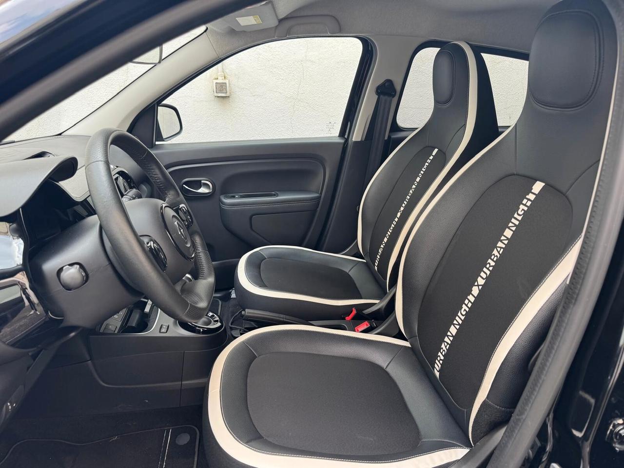 Renault Twingo Electric Urban Night