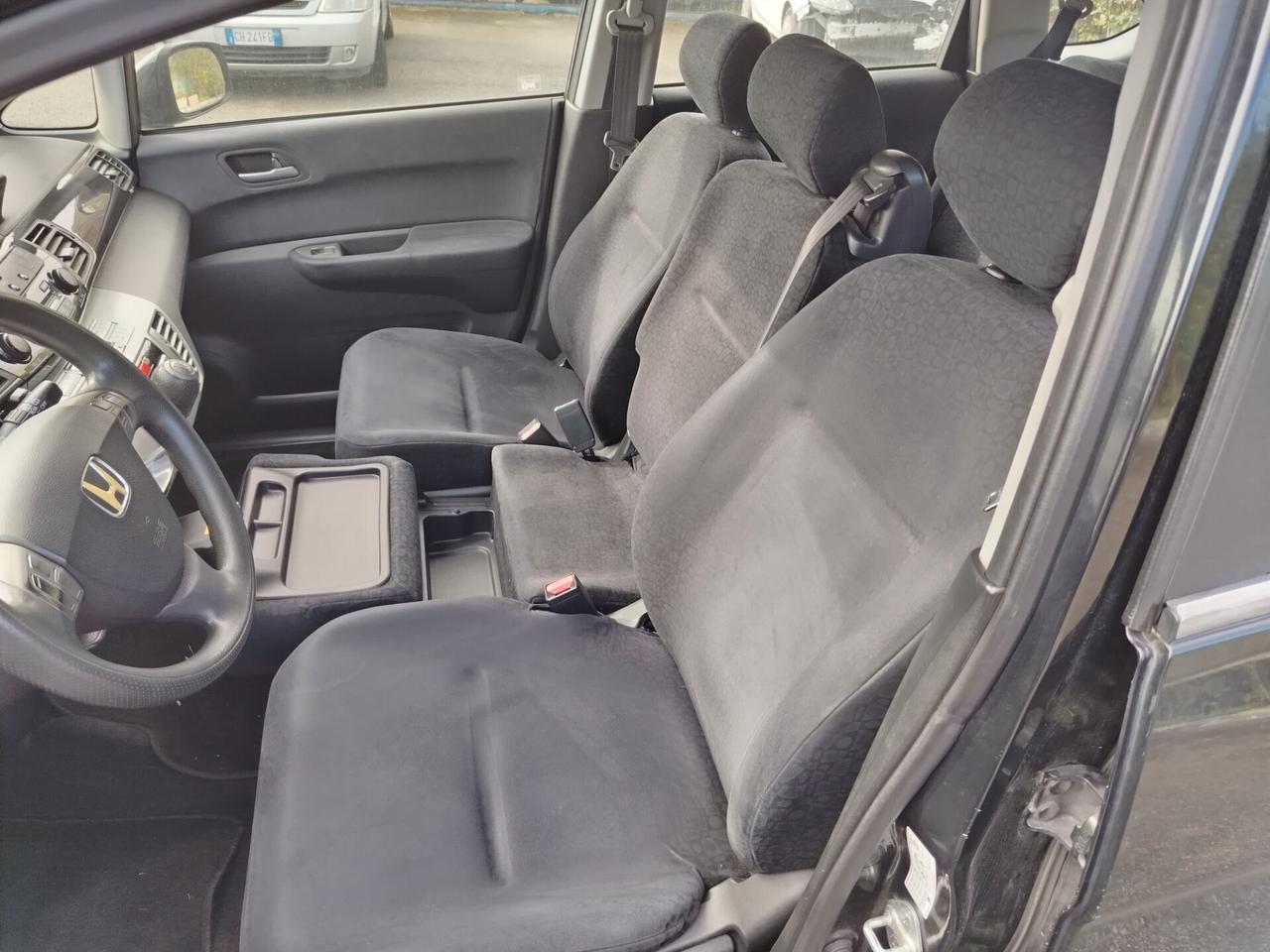 Honda FR-V 2.2 16V i-CTDi Executive