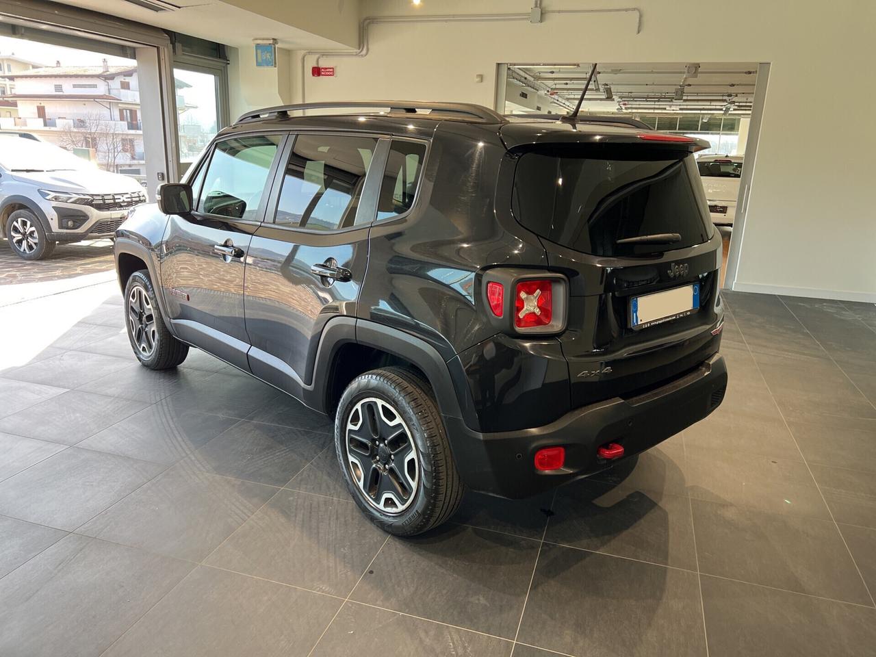 Jeep Renegade 2.0 Mjt 170CV 4WD Active Drive Low Trailhawk