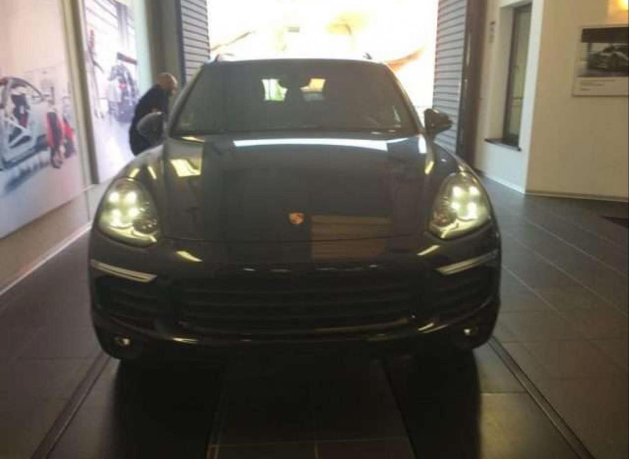 Porsche Cayenne 3.0 Diesel Platinum Edition-permut-garanz