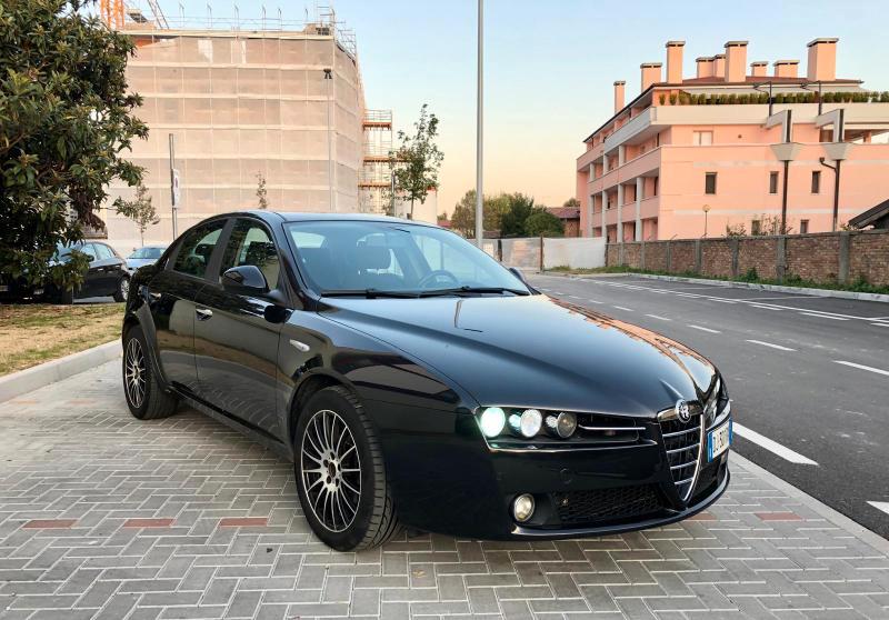 Alfa Romeo 159 Berlina 1.9 jtdm 8v Progression 120cv Sensori/Bizona/Aux