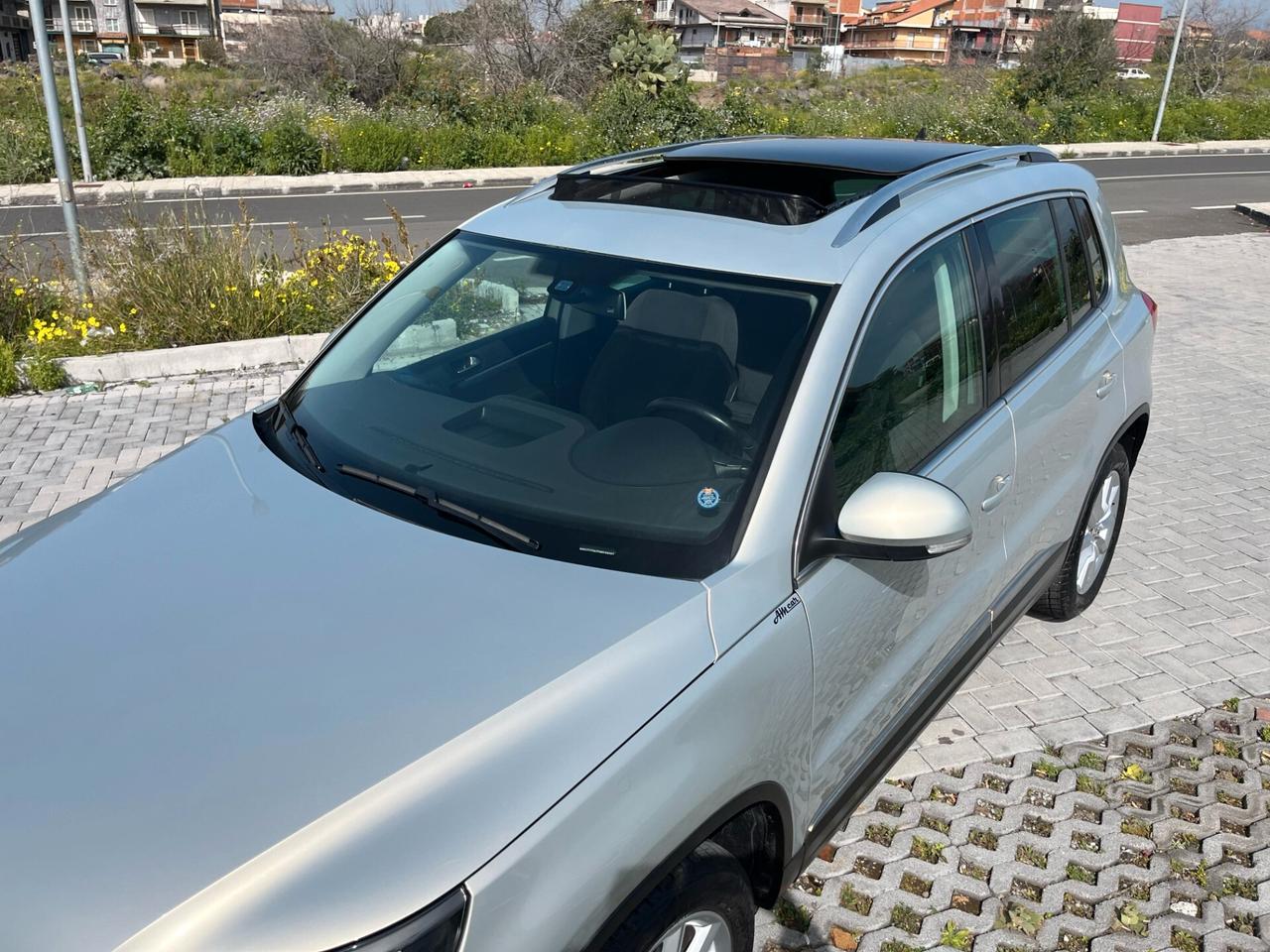 Volkswagen TIGUAN 2.0TDI FULL TETTO APRIBILE CHIAMA