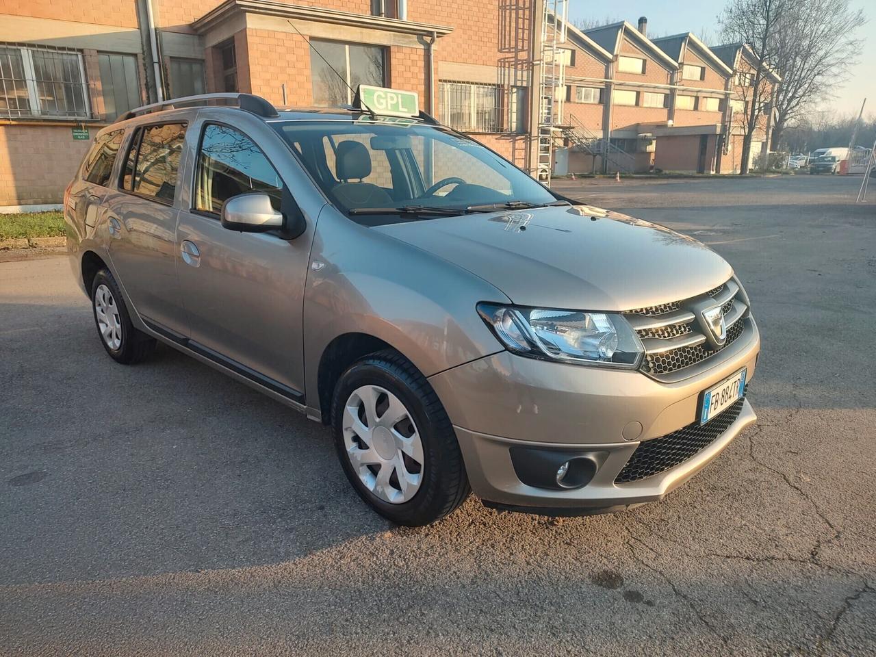 Dacia Logan MCV 0.9 TCe 12V 90CV TurboGPL Start&Stop Ambiance, OK NEOPATENTATI, GARANZIA L.12 MESI