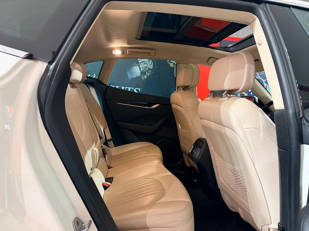 Maserati Levante V6 Diesel 275 CV AWD-PANO-FULL