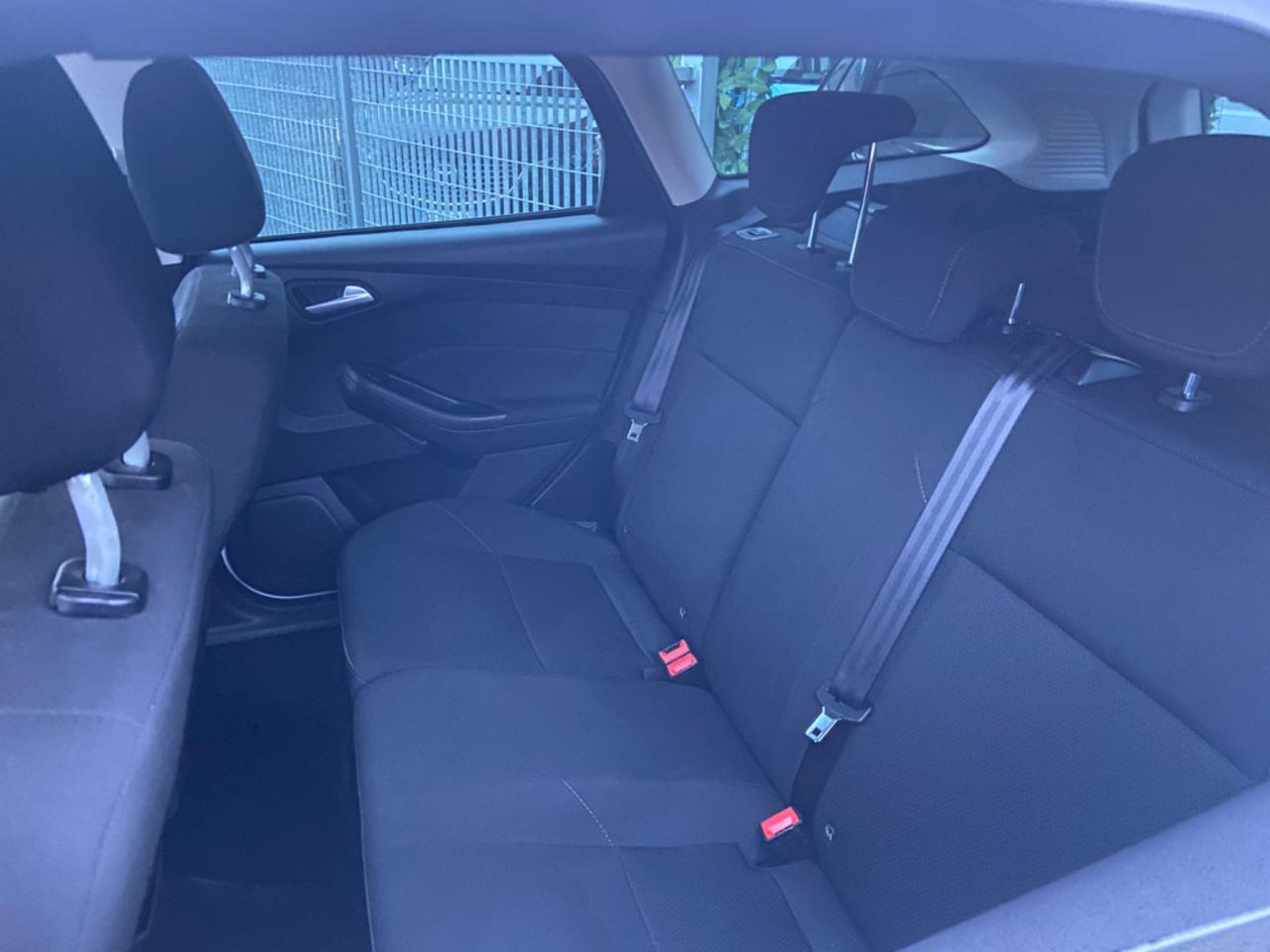 Ford Focus 1.5 TDCi 95 CV SW nuova garanzia12