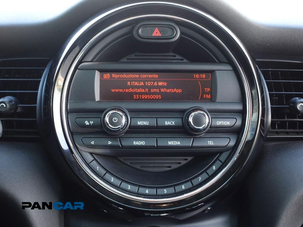 MINI 1.5 Cooper D 5p auto
