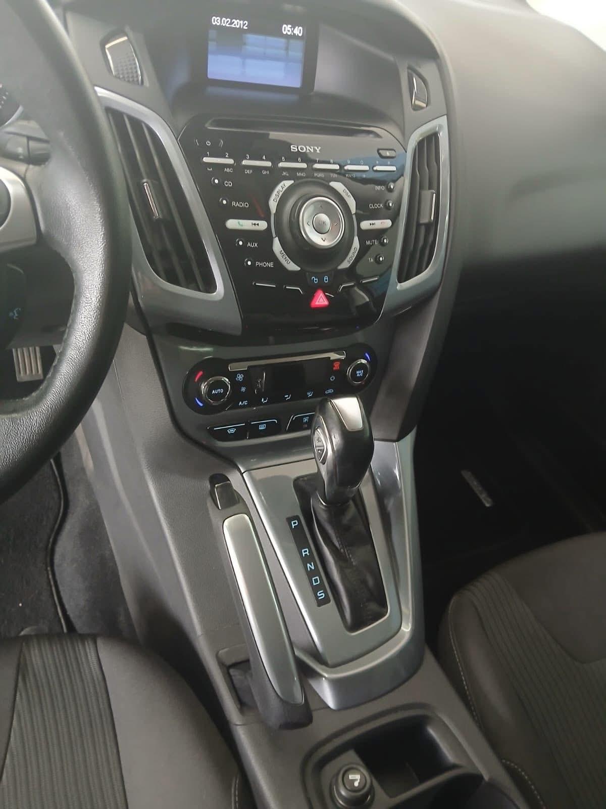 Ford Focus 2.0 TDCi 115 CV cambio automatico full