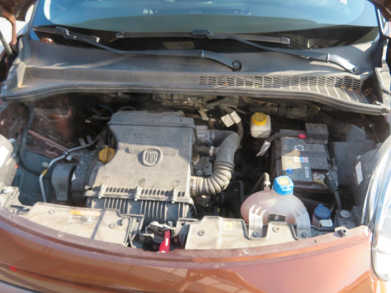 Fiat 500L 1.4 95 CV S&S Cross