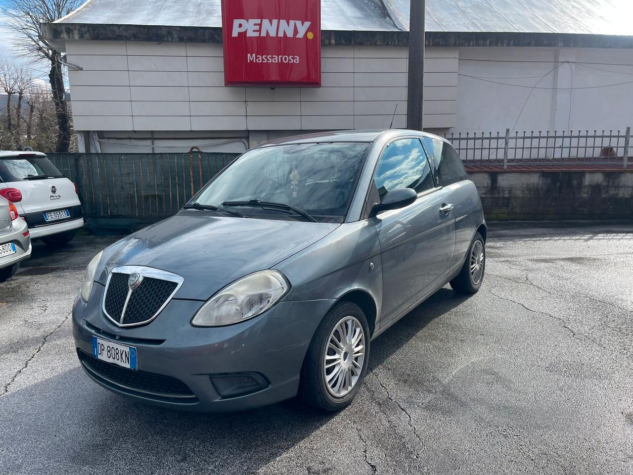 Lancia Ypsilon 1.2 Platino